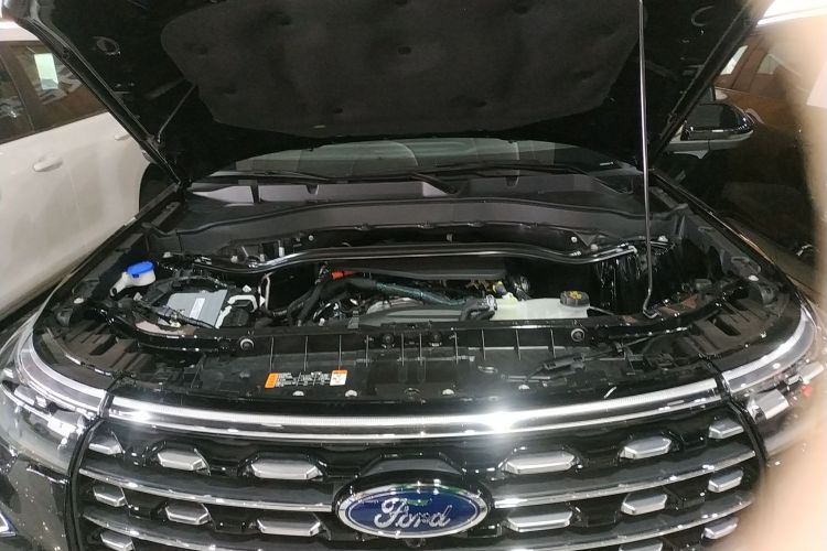 福特 探险者 2025款 2.3T EcoBoost 四驱穿越版 5座局部细节24