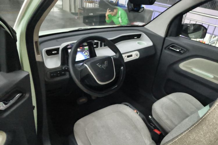 五菱汽车 宏光MINIEV 2022款 马卡龙时尚款 磷酸铁锂中控内饰7002