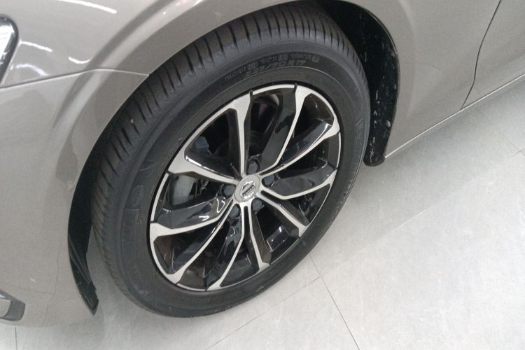 沃尔沃S60 2022款 B4 智逸豪华版车身外观6007