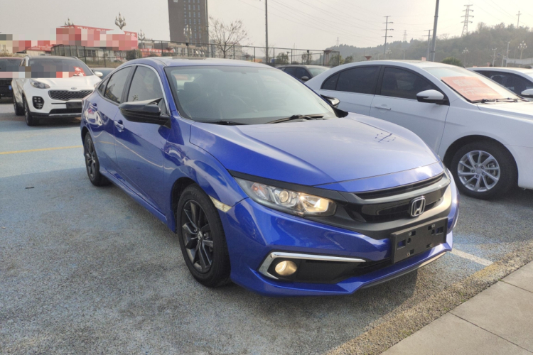 本田 思域 2019款 220TURBO CVT劲动版 国VI车身外观3