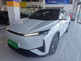 东风风神 风神L7新能源 2024款 205 臻享版