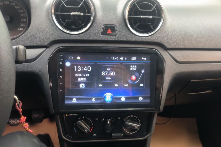 大众 捷达 2017款 1.5L 手动时尚型中控内饰16