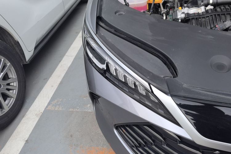 比亚迪 秦PLUS 2025款 DM-i 智驾版 55KM领先型车身外观8