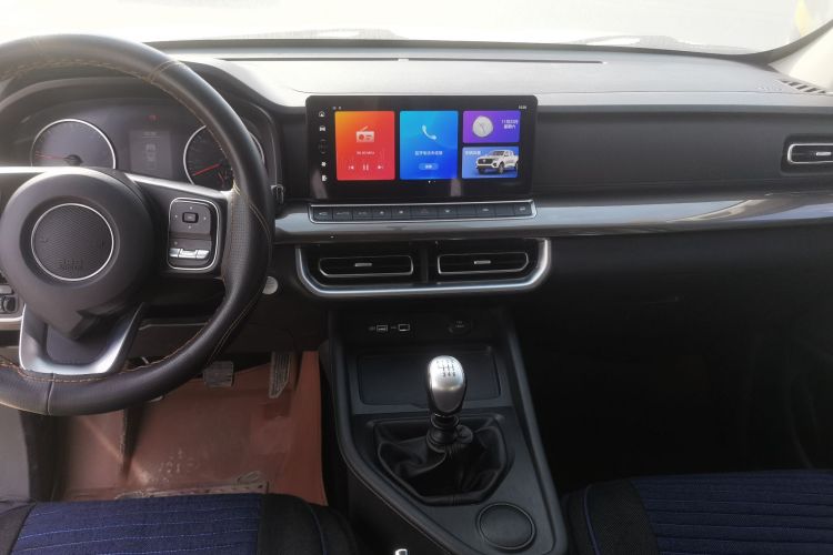 长城 炮 2023款 2.0T商用版手动柴油两驱精英型长箱GW4D20M局部细节16