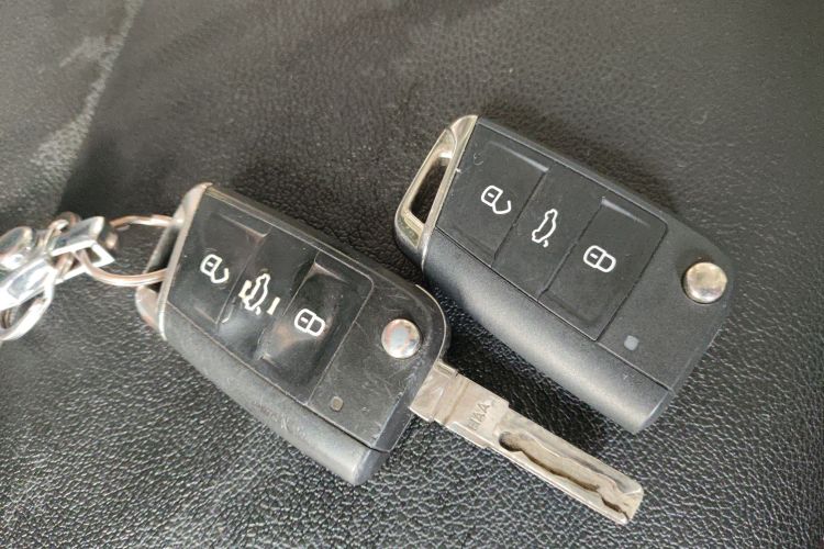 大众 凌渡 2017款 230TSI 手动风尚版中控内饰7001