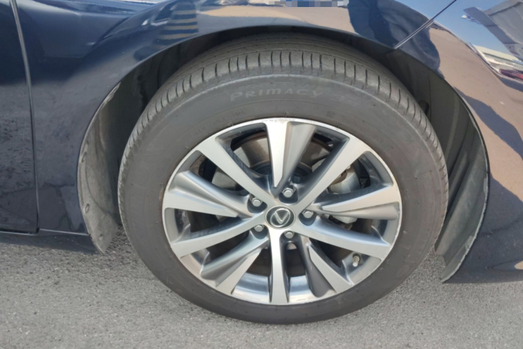 雷克萨斯ES 2020款 300h 卓越版车身外观10