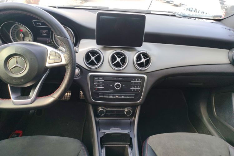 奔驰CLA 2015款 CLA 220 4MATIC局部细节16