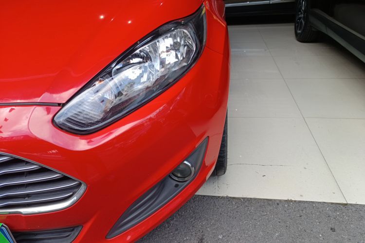 福特 嘉年华 2013款 两厢 1.5L 自动时尚型局部细节36