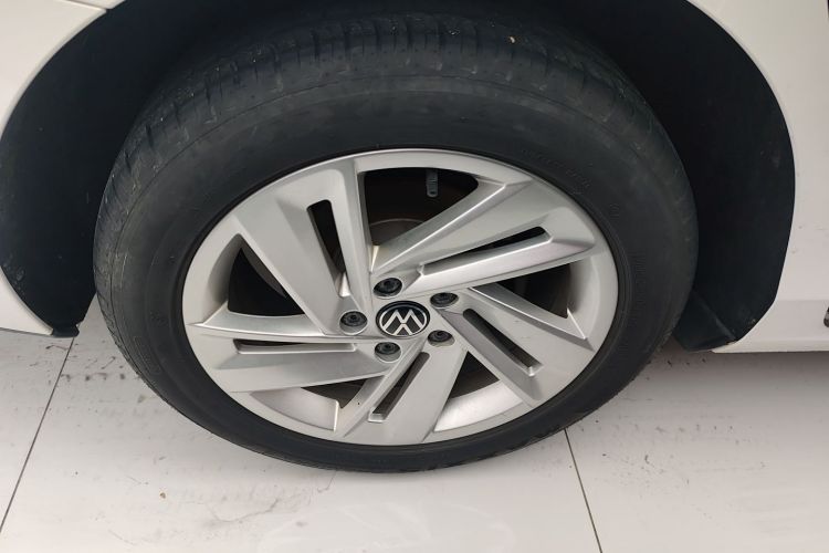 大众 2023款 凌渡L 280TSI DSG炫辣版车身外观6004