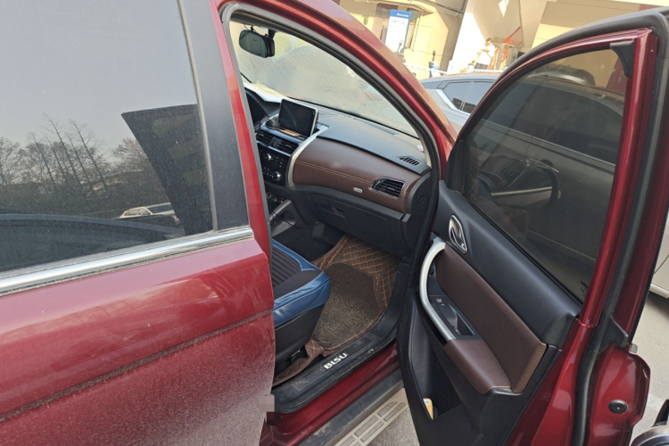 比速汽车 比速T5 2017款 1.5T 手动舒适型局部细节9005