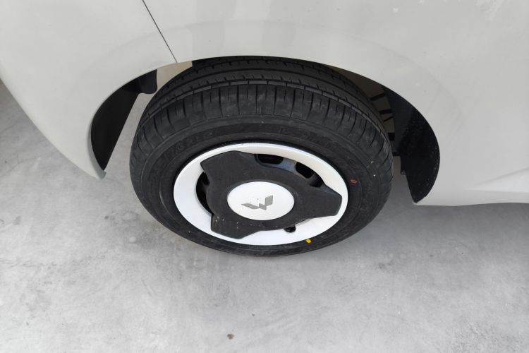 五菱汽车 宏光MINIEV 2024款 第三代 215km 青春版车身外观6008