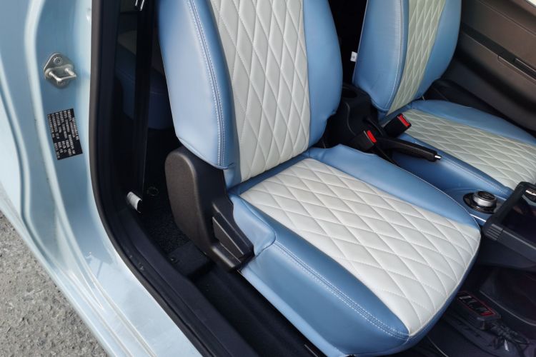 华晨新日i03 2021款 318km 31.45kWh局部细节41