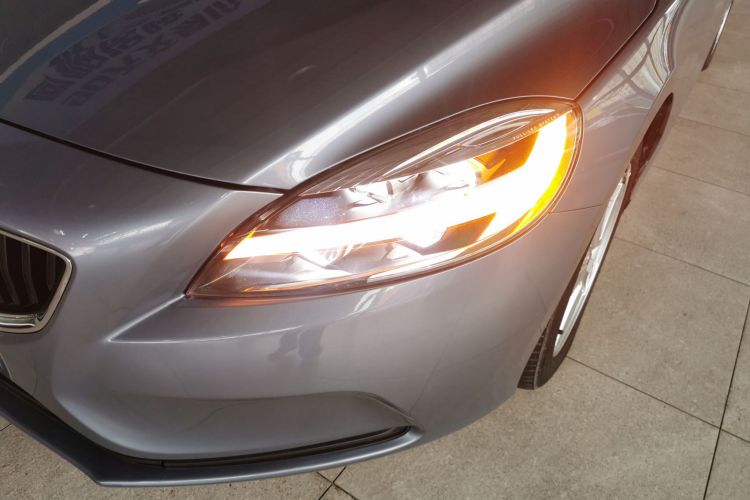 沃尔沃V40 2018款 T3 智尚版局部细节36