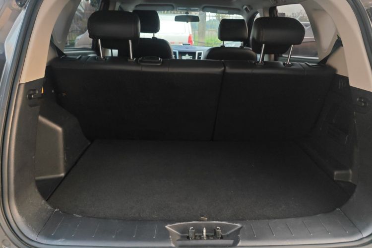 长安CS35 2016款 1.6L 自动豪华型 国IV机舱底盘23