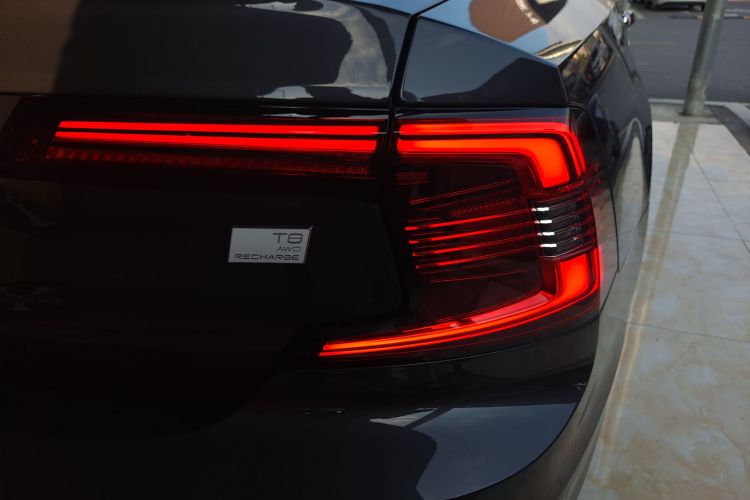 沃尔沃S90新能源 2022款 改款 T8 E驱混动 智逸豪华版车身外观6006