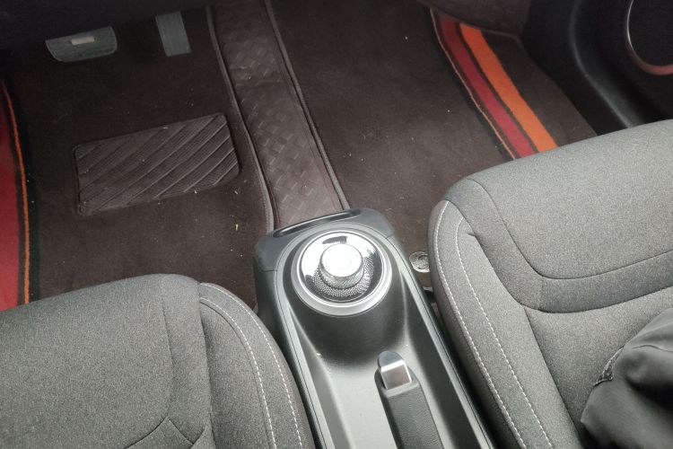 五菱汽车 五菱缤果 2024款 203km 轻享款中控内饰18