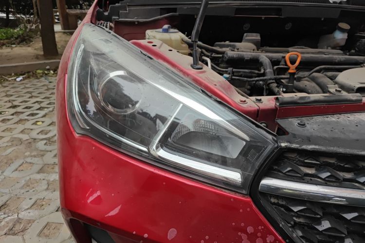 奇瑞 艾瑞泽5 2019款 1.5L CVT青春版 国V车身外观8