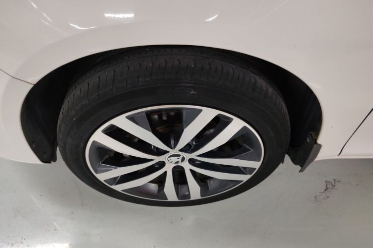 斯柯达 晶锐 2014款 1.6L 自动Sport版车身外观6007