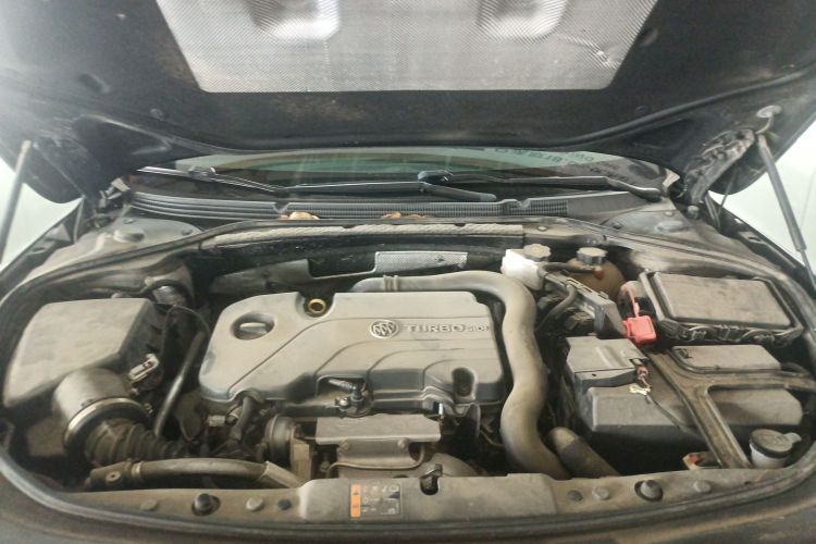 别克 君越 2021款 552T 豪华型机舱底盘24