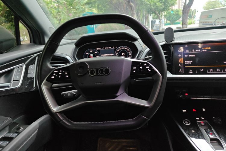 奥迪Q4 e-tron 2023款 40 e-tron 创境版中控内饰13