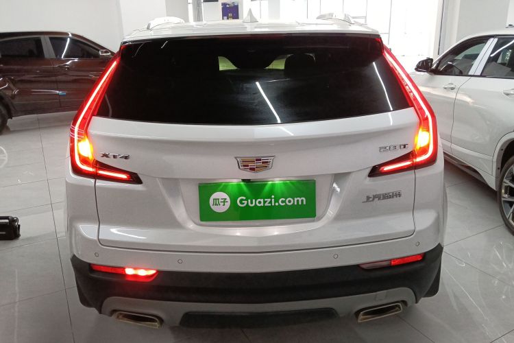 凯迪拉克XT4 2021款 28T 两驱领先型车身外观6