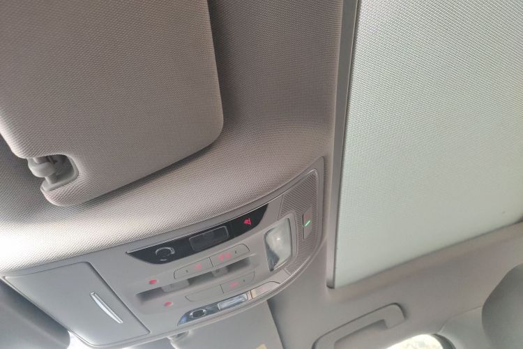 奥迪A6(进口) 2017款 Avant 40 TFSI 运动型中控内饰22