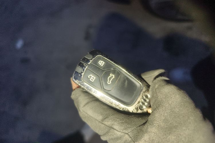 奥迪A4L 2020款 40 TFSI 时尚动感型中控内饰11