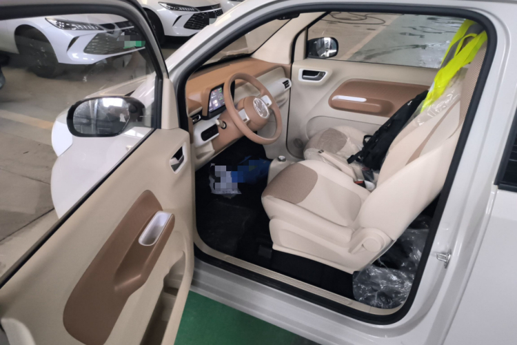 五菱汽车 宏光MINIEV 2024款 第三代 215km 青春版中控内饰20