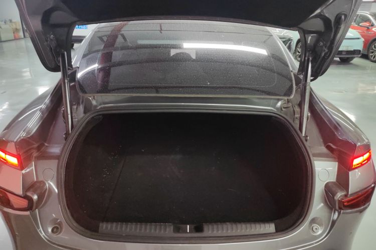 小鹏P7 2022款 480E+局部细节23