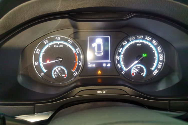 斯柯达 柯珞克 2019款 TSI280 智行豪华版 国V中控内饰14