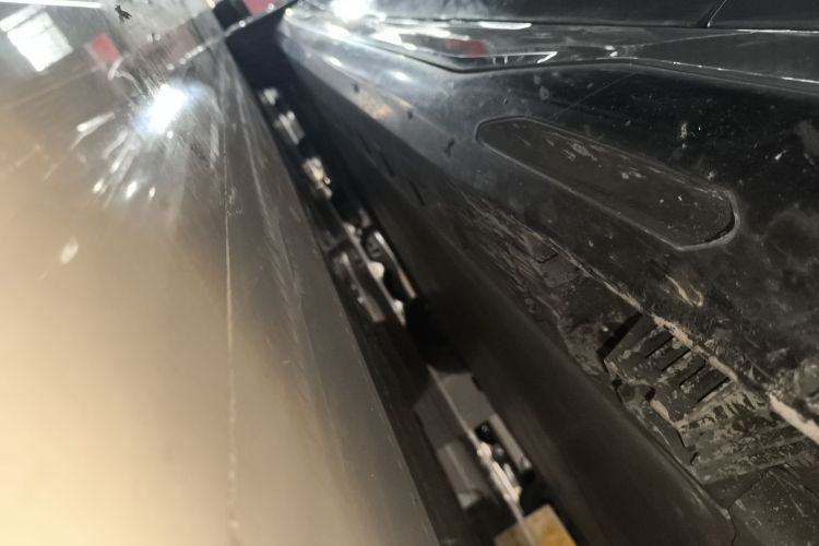 宝马i5 2024款 eDrive 35L 尊享型 M运动套装局部细节9001