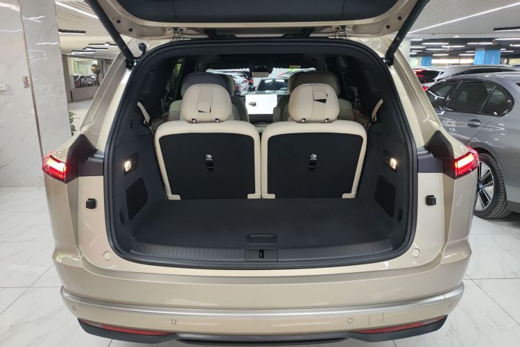 乐道L90 2025款 Ultra 六座版机舱底盘23