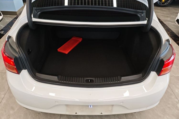 别克 威朗 2017款 三厢 20T 双离合领先型机舱底盘23