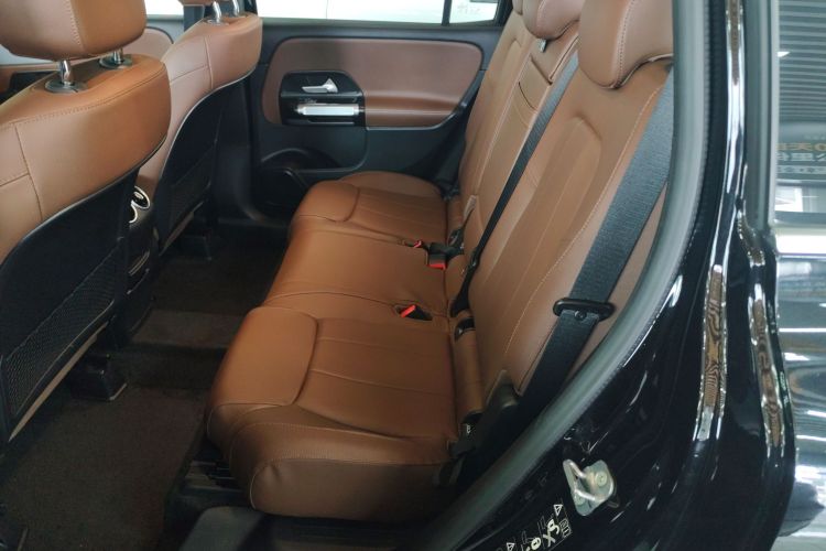 奔驰GLB 2024款 GLB 200 时尚型中控内饰21