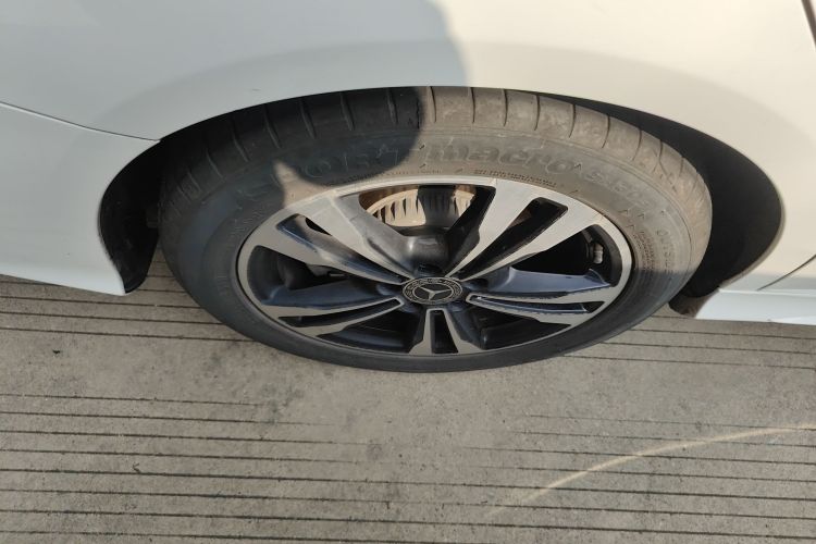 奔驰C级 2018款 C 200 运动版车身外观6008