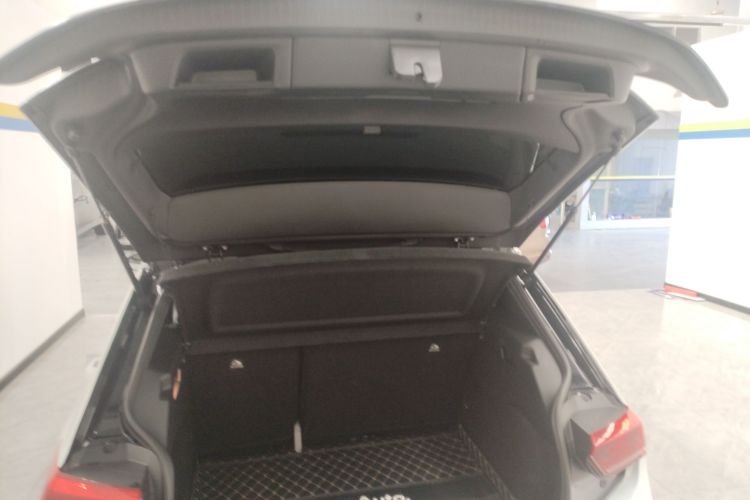 大众ID.3 2022款 Pro 极智版机舱底盘23