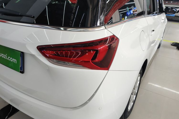 别克GL6 2018款 18T 6座豪华型车身外观6006