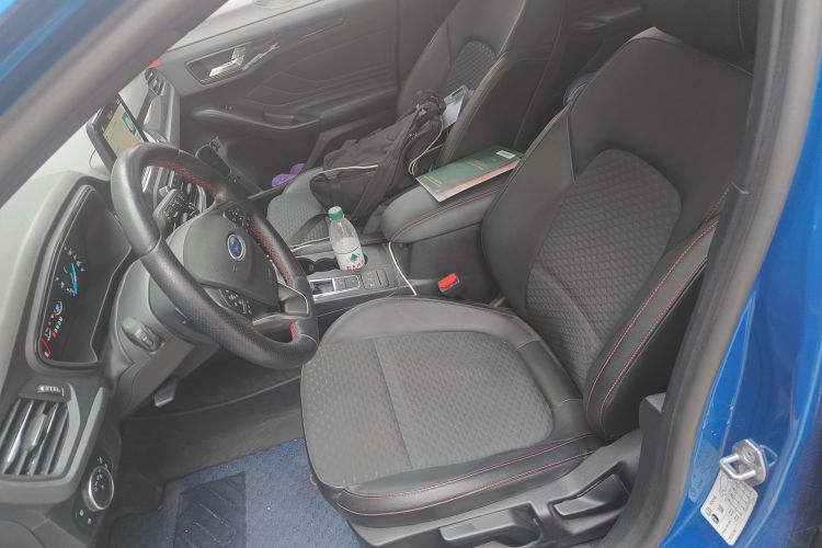 福特 福克斯 2019款 两厢 EcoBoost 180 自动ST Line中控内饰19