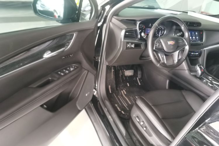 凯迪拉克XT5 2022款 2.0T 两驱豪华型中控内饰7003
