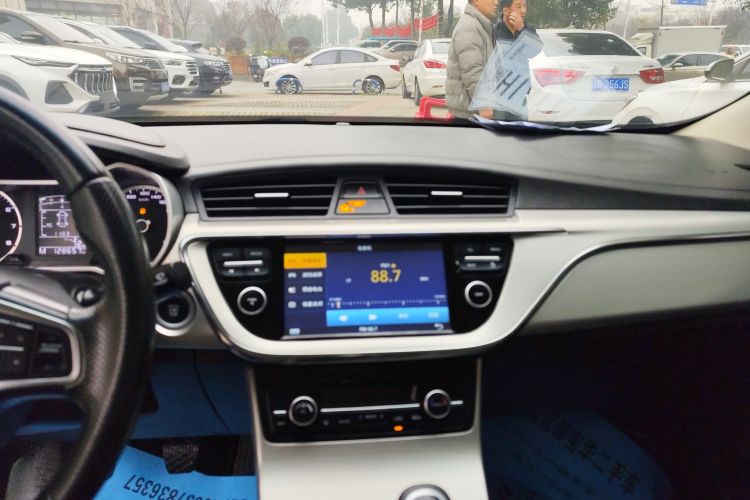 吉利汽车 帝豪GL 2017款 1.3T 手动精英型中控内饰16