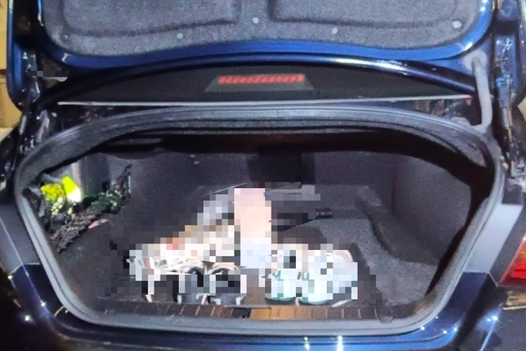 英菲尼迪Q70 2019款 Q70L 2.0T 精英版 PLUS局部细节23