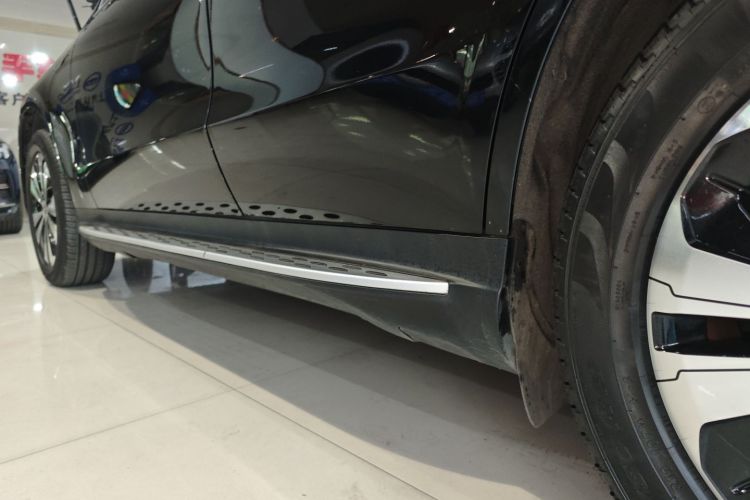 奔驰EQC 2022款 EQC 350 4MATIC局部细节9002