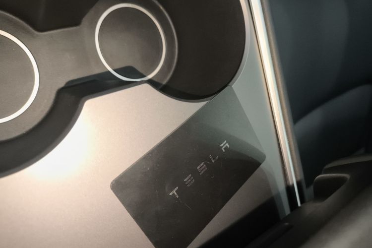 特斯拉 Model Y 2023款 后轮驱动版中控内饰7001