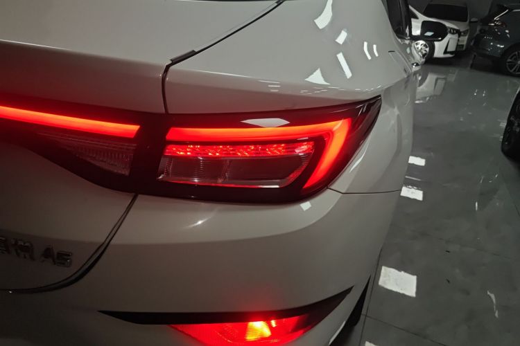 江汽集团 嘉悦A5 2020款 1.5T CVT精英型车身外观9