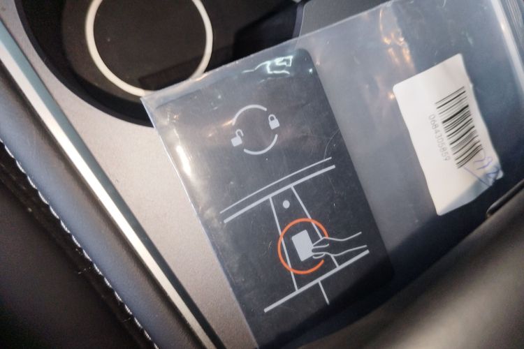 特斯拉 Model Y 2023款 后轮驱动版中控内饰7001