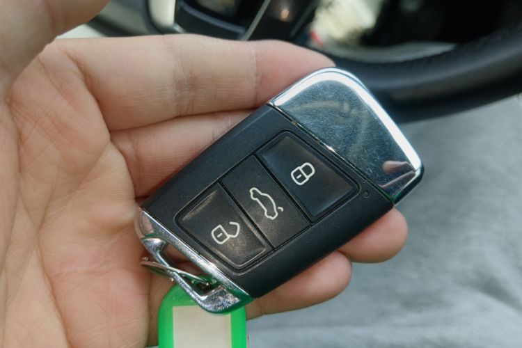 大众 帕萨特 2019款 330TSI 精英版 国VI中控内饰7001