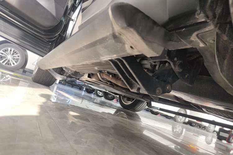 路虎 发现 2017款 3.0 SC V6 HSE局部细节9002