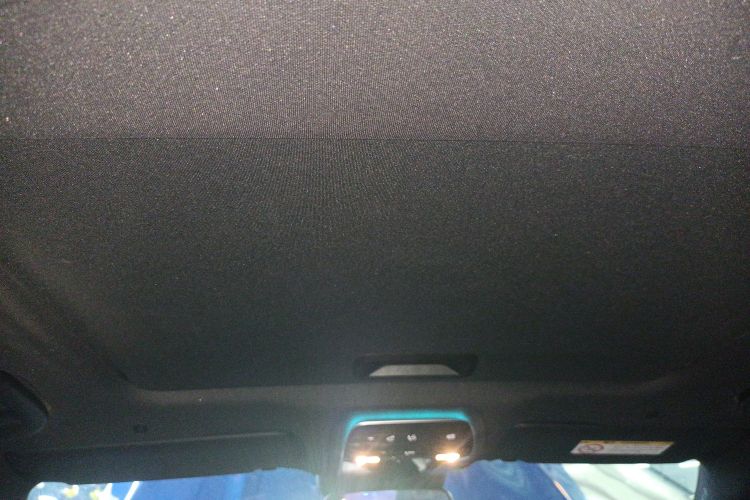 奔驰C级 2022款 C 200 L 运动版中控内饰22