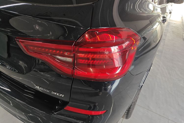 宝马X3 2021款 xDrive30i 领先型 M运动套装车身外观9