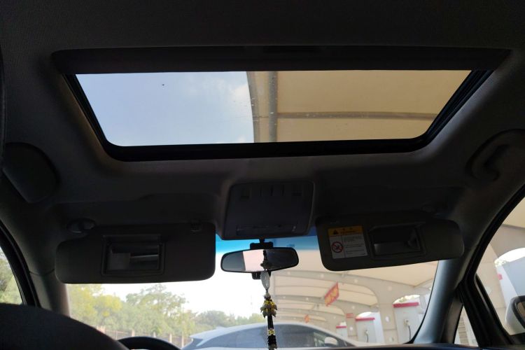 别克 英朗 2014款 XT 1.6L 自动时尚版中控内饰22